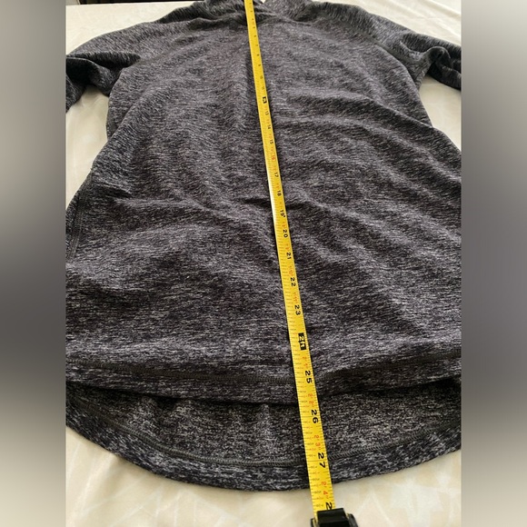 Lululemon Warm Your Core Long Sleeve Tee Heathered Black size 6 - Picture 14 of 14